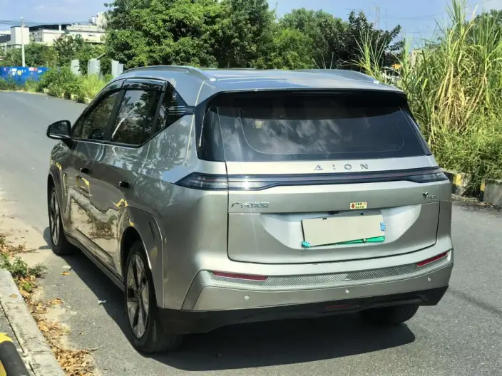 AION Y 2023 Model Plus 510 Lexiang Edition – фото 5
