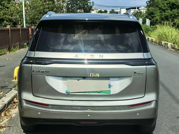 AION Y 2023 Model Plus 510 Lexiang Edition – фото 6