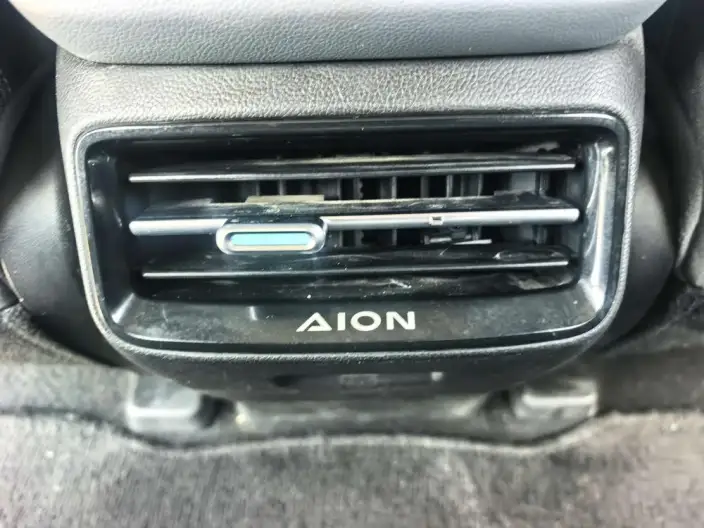 AION Y 2023 Model Plus 510 Lexiang Edition – фото 14