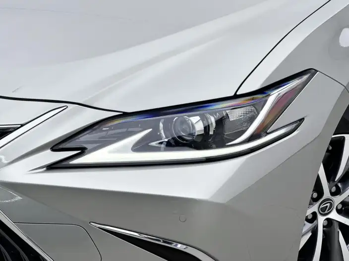 Lexus ES 2020 Model 260 Superior Edition China VI – фото 7