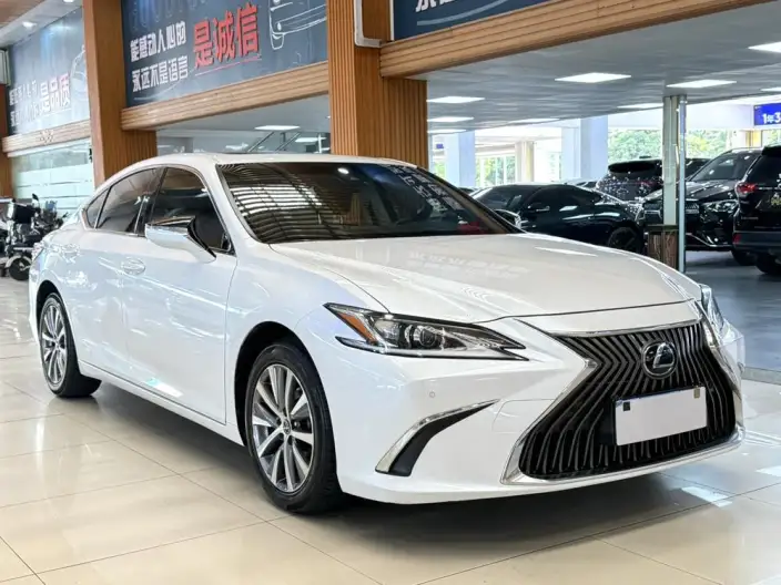 Lexus ES 2020 Model 200 Superior Edition China VI – фото 3