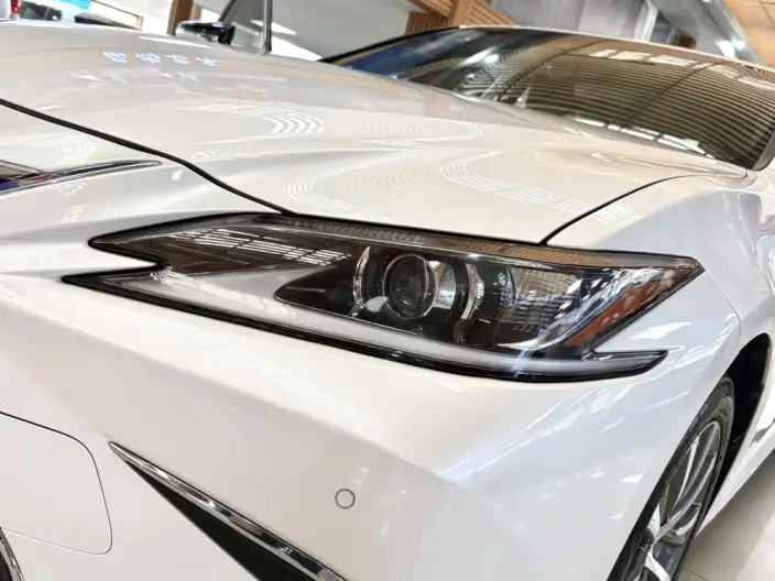 Lexus ES 2020 Model 200 Superior Edition China VI – фото 8