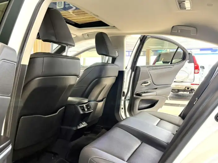 Lexus ES 2020 Model 200 Superior Edition China VI – фото 30