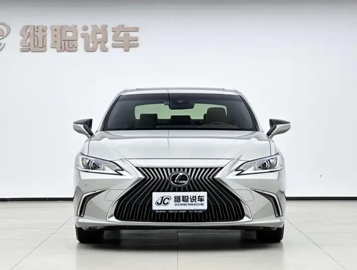 Lexus ES 2020 Model 200 Superior Edition China VI – фото 2