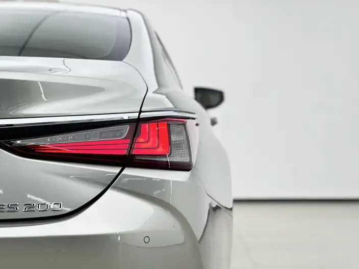 Lexus ES 2020 Model 200 Superior Edition China VI – фото 7