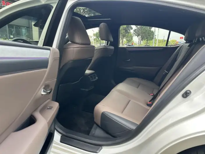 Lexus ES 2025 Model 200 Premium – фото 18