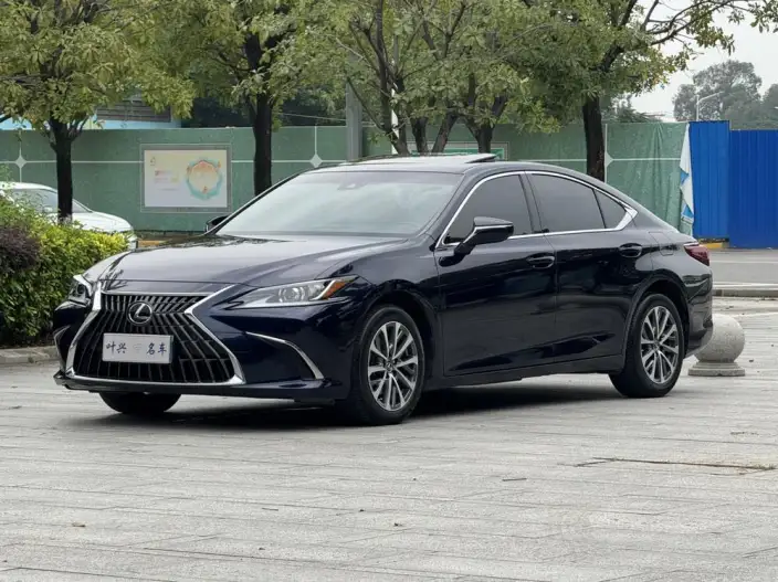 Lexus ES 2022 Model 200 Superior Edition – фото 1