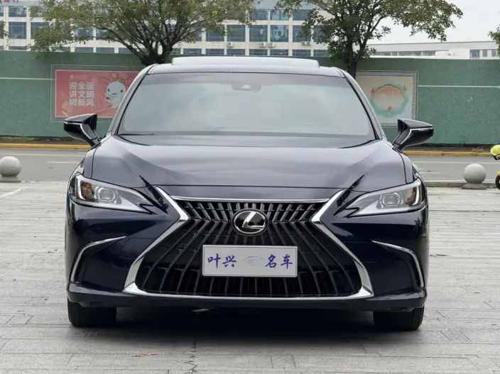 Lexus ES 2022 Model 200 Superior Edition – фото 2