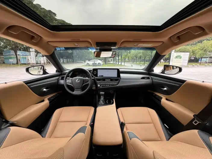 Lexus ES 2022 Model 200 Superior Edition – фото 9