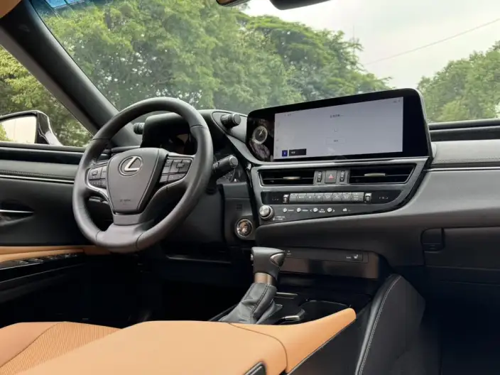 Lexus ES 2022 Model 200 Superior Edition – фото 12