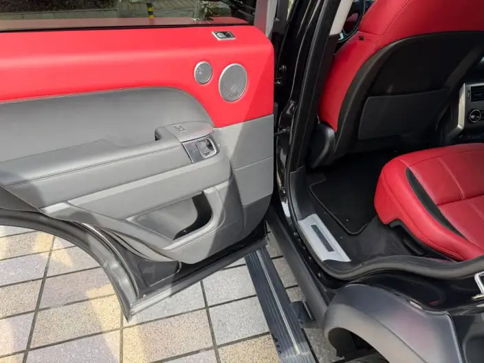 Range Rover Sport 2020 Model 3.0 L6 HSE DYNAMIC – фото 19