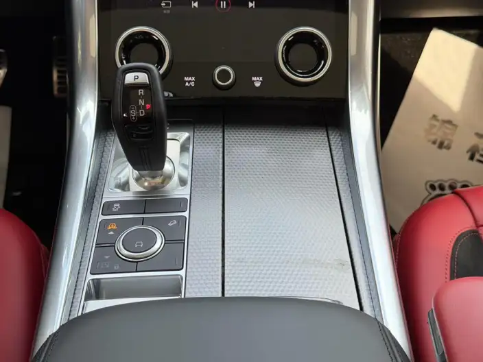 Range Rover Sport 2020 Model 3.0 L6 HSE DYNAMIC – фото 23