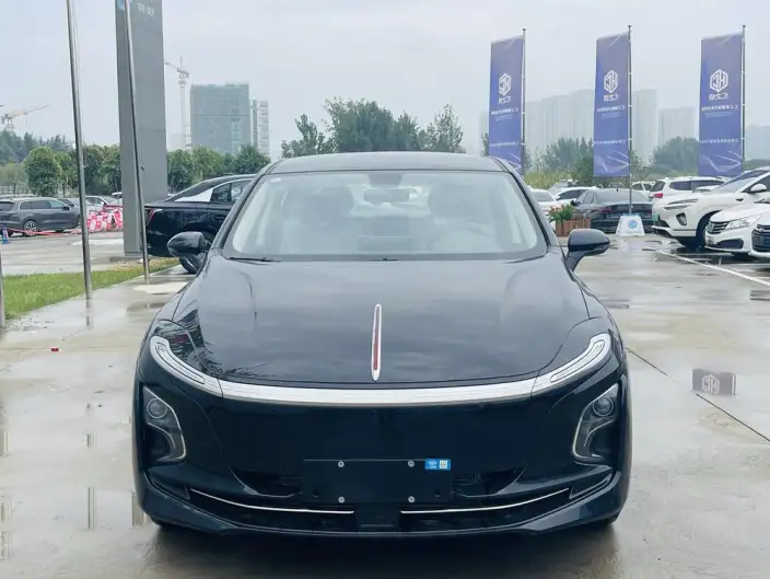 Hongqi E-QM5 2025 Model 500KM Travel Edition – фото 2