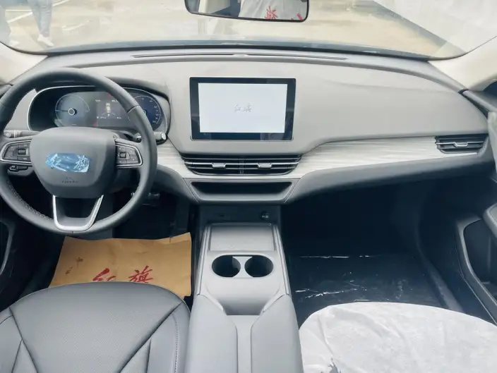 Hongqi E-QM5 2025 Model 500KM Travel Edition – фото 11