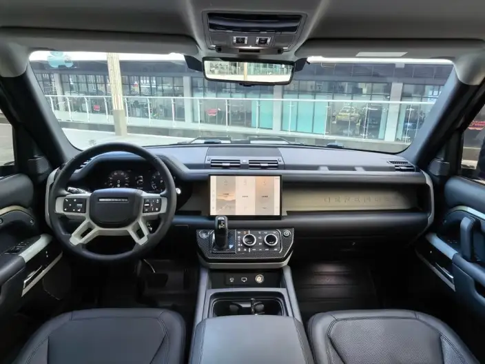 Land Rover Defender 2023 Model Facelift 90 3.0T P400 XS – фото 10