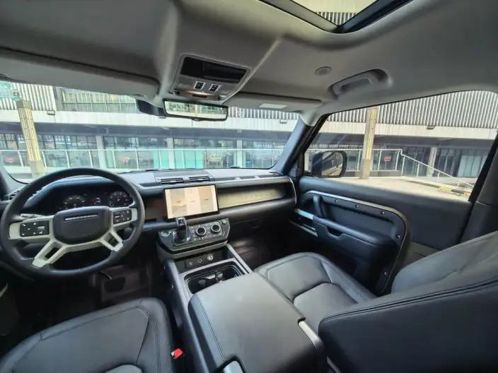 Land Rover Defender 2023 Model Facelift 90 3.0T P400 XS – фото 14