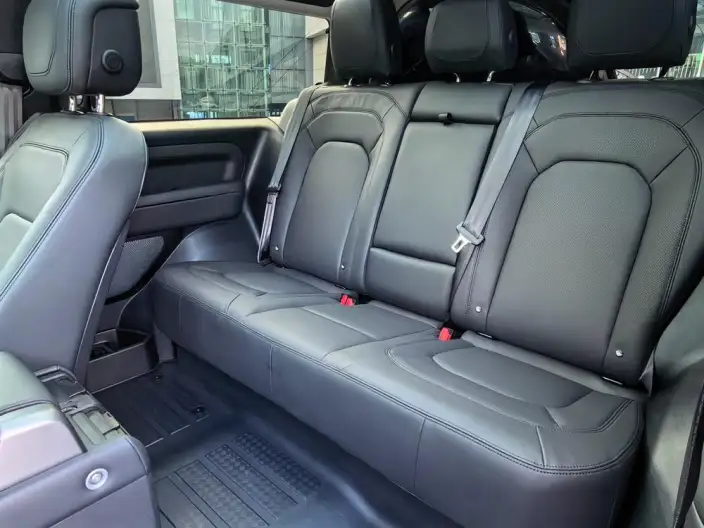 Land Rover Defender 2023 Model Facelift 90 3.0T P400 XS – фото 17