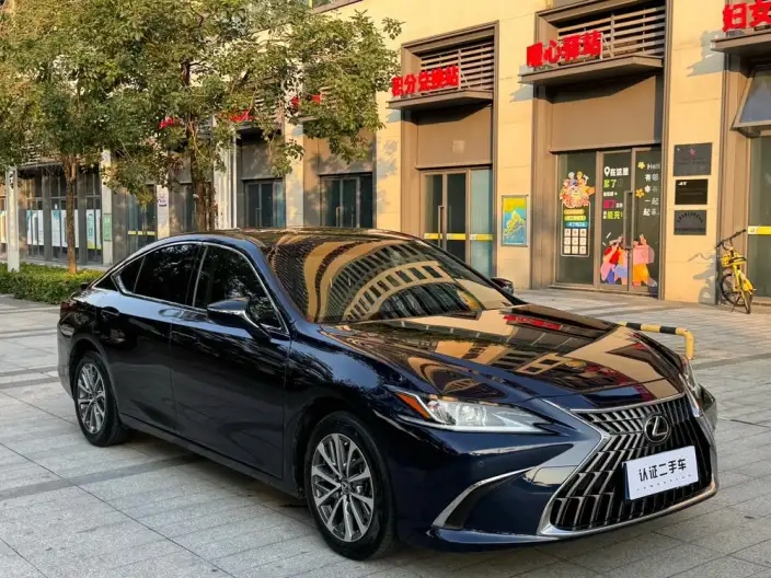 Lexus ES 2022 Model 200 Superior Edition – фото 3
