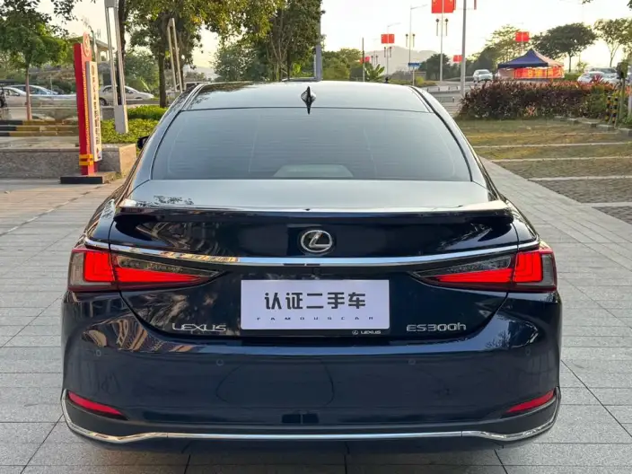 Lexus ES 2022 Model 200 Superior Edition – фото 6