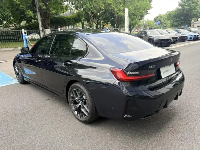 BMW 3 Series 2026 Model 330Li M Sports Night Set – фото 8