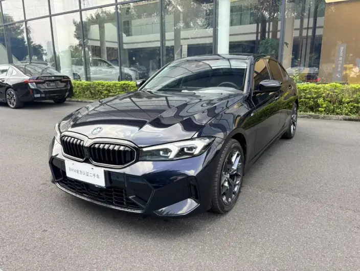 BMW 3 Series 2026 Model 330Li M Sports Night Set – фото 11