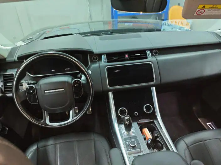 Range Rover Sport 2020 Model 3.0 L6 HSE DYNAMIC – фото 14