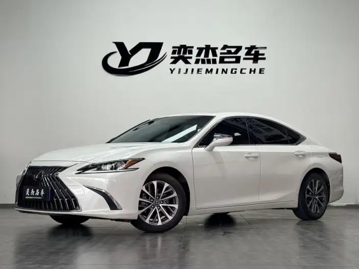 Lexus ES 2022 Model 200 Superior Edition – фото 1