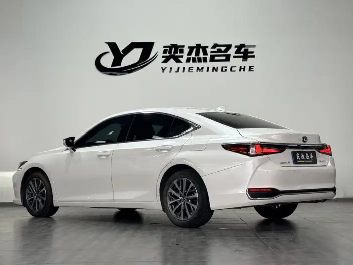 Lexus ES 2022 Model 200 Superior Edition – фото 4
