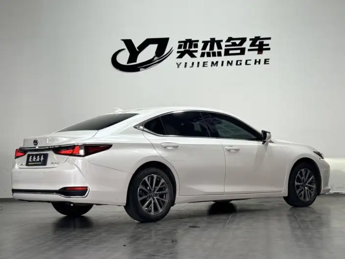 Lexus ES 2022 Model 200 Superior Edition – фото 6