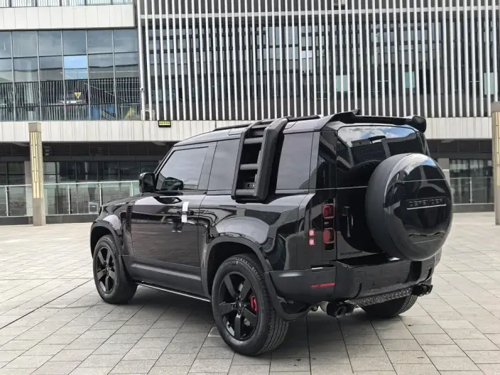 Land Rover Defender 2024 Model 90 3.0T P400 HSE