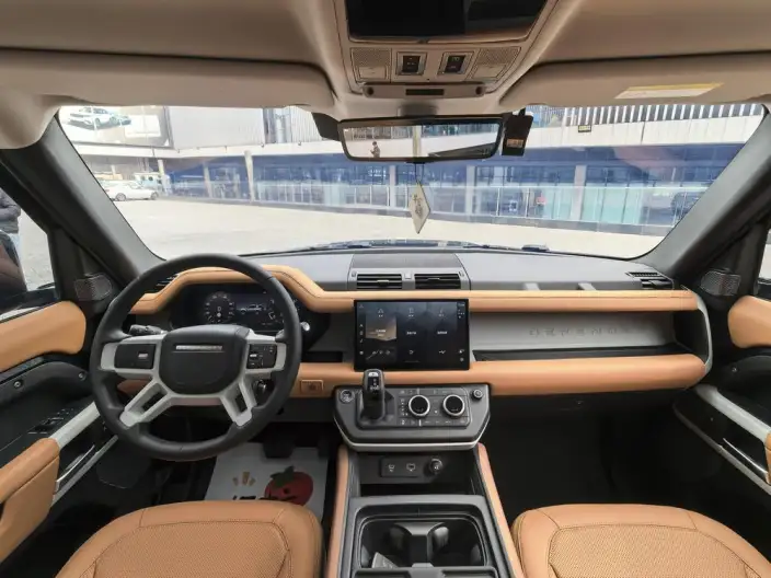 Land Rover Defender 2024 Model 90 3.0T P400 HSE – фото 10