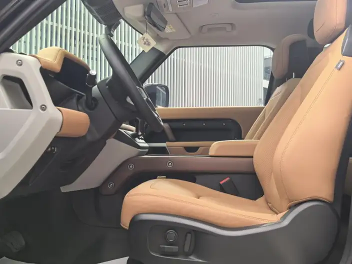 Land Rover Defender 2024 Model 90 3.0T P400 HSE – фото 14
