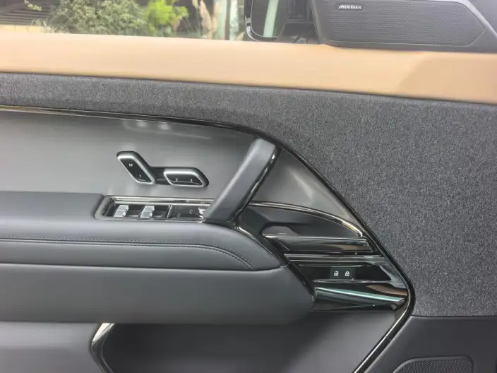 Range Rover Sport 2023 Model 3.0 L6 DYNAMIC SE – фото 11