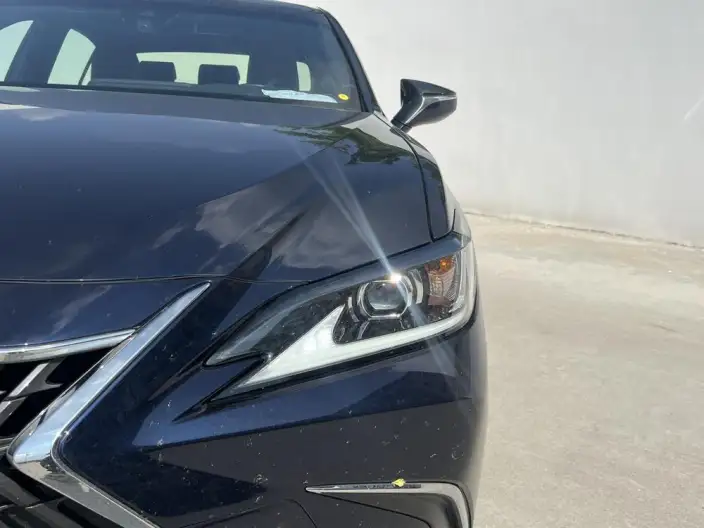 Lexus ES 2021 Model 200 Superior Edition – фото 6
