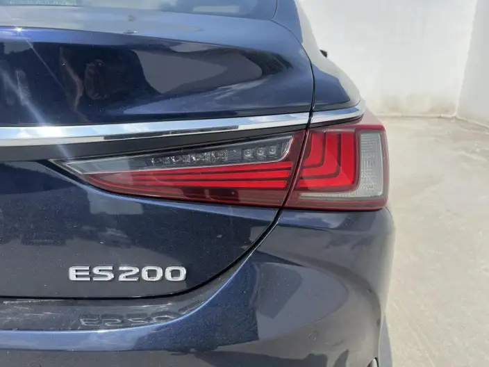 Lexus ES 2021 Model 200 Superior Edition – фото 7