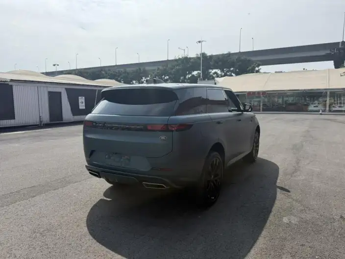 Range Rover Sport 2023 Model 3.0 L6 DYNAMIC SE – фото 6