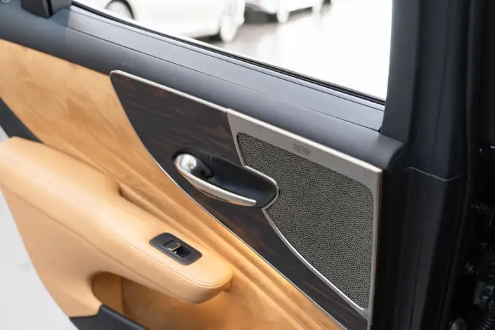 Lexus LS 2021 Model 500h Deluxe Edition – фото 12