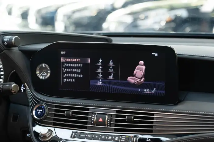Lexus LS 2021 Model 500h Deluxe Edition – фото 15