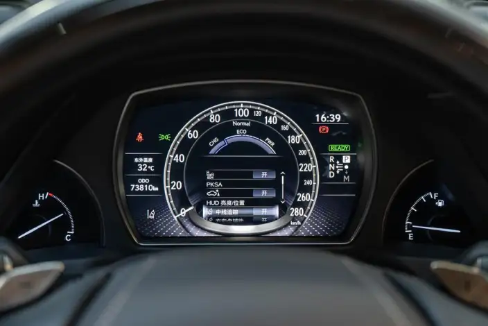 Lexus LS 2021 Model 500h Deluxe Edition – фото 17
