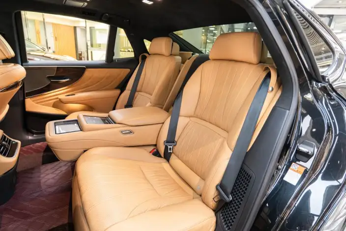 Lexus LS 2021 Model 500h Deluxe Edition – фото 22
