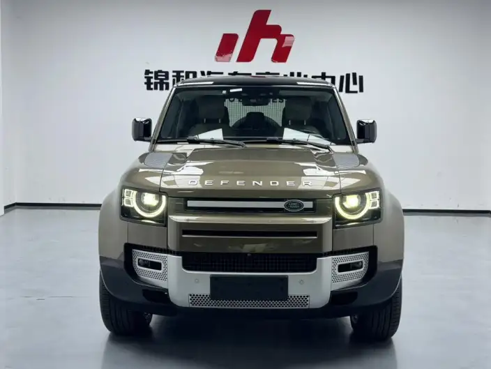 Land Rover Defender 2020 Model 110 P400 HSE – фото 2