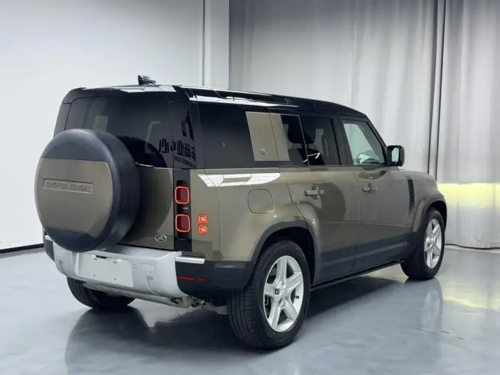 Land Rover Defender 2020 Model 110 P400 HSE – фото 6
