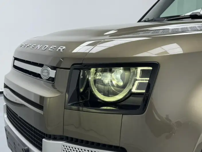 Land Rover Defender 2020 Model 110 P400 HSE – фото 7