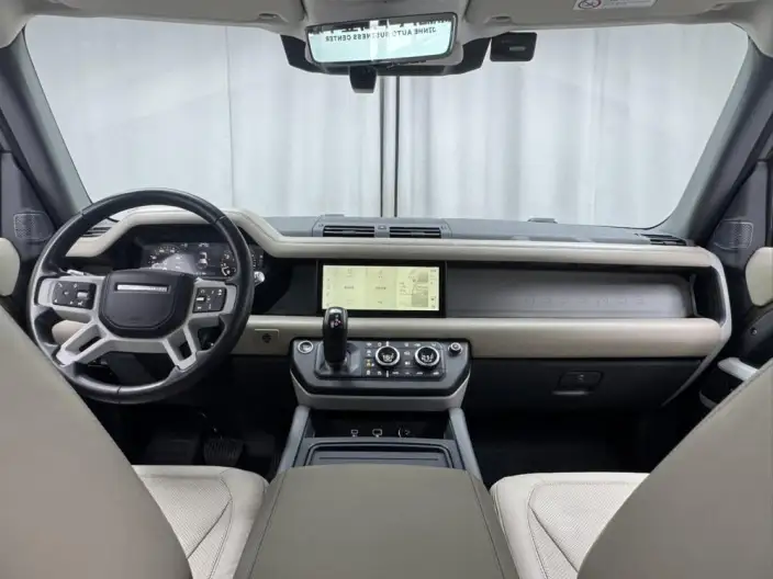 Land Rover Defender 2020 Model 110 P400 HSE – фото 12