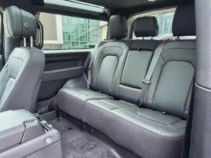 Land Rover Defender 2025 Model 90 3.0T P400 X-Dynamic HSE – фото 9