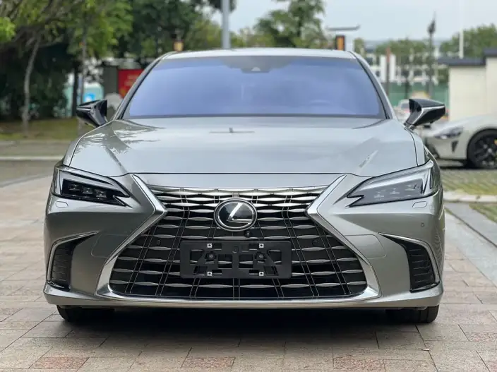Lexus ES 2025 Model 300h Premium – фото 2