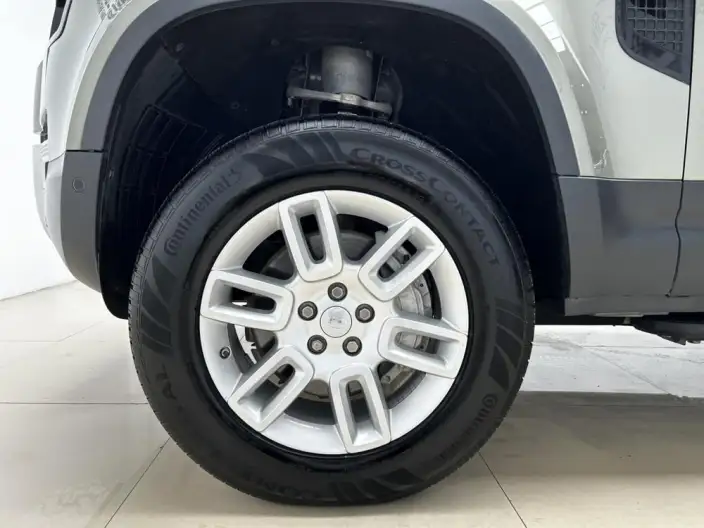 Land Rover Defender 2020 Model 110 P400 SE – фото 8