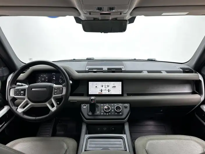 Land Rover Defender 2020 Model 110 P400 SE – фото 15