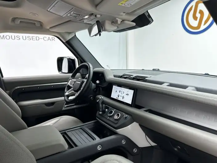 Land Rover Defender 2020 Model 110 P400 SE – фото 17