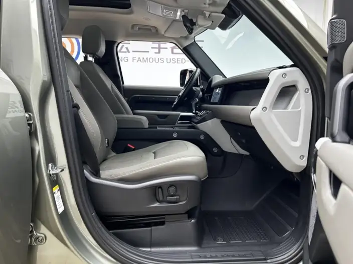 Land Rover Defender 2020 Model 110 P400 SE – фото 20